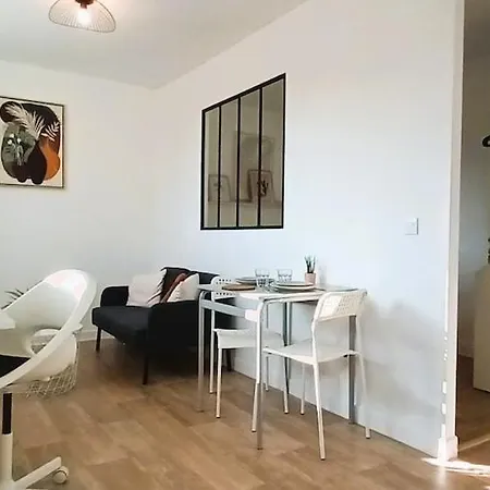 Le Nid D'origet Centre-ville Wifi Cosy Διαμέρισμα