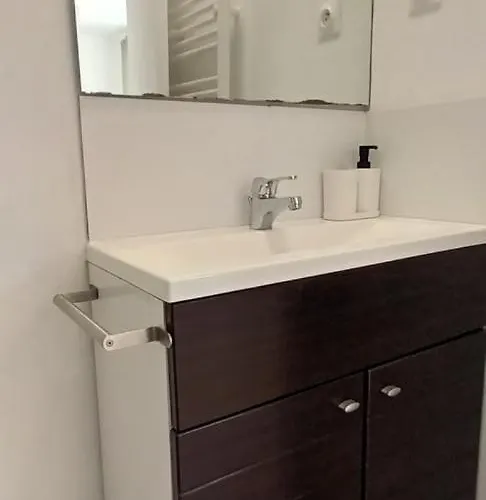 Apartament Le Nid D'origet Centre-ville Wifi Cosy